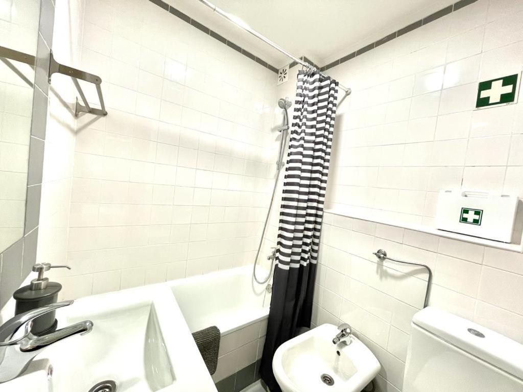 Lisboa, Central Lisbon, Charming Patio House, , Wifi, Air Conditioning, Near Metro, By Ig Екстериор снимка